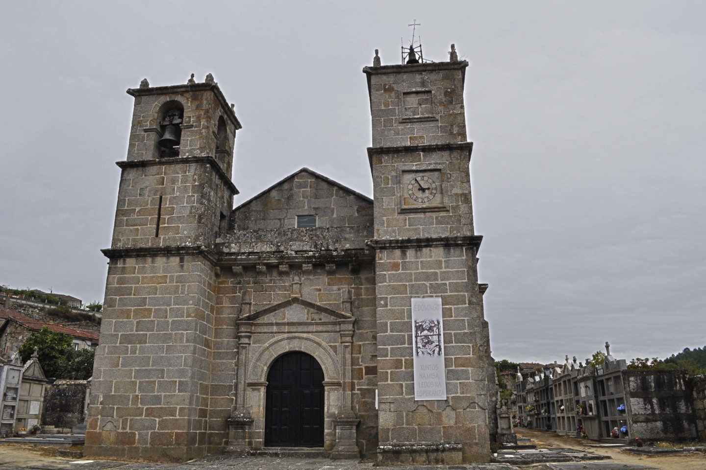Santa Maria de Mugares - Mugares, Ourense